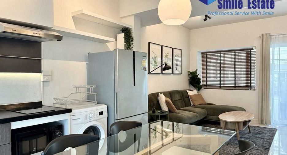 For rent 2 bedrooms townhouse in Bang Phli, Samut Prakan