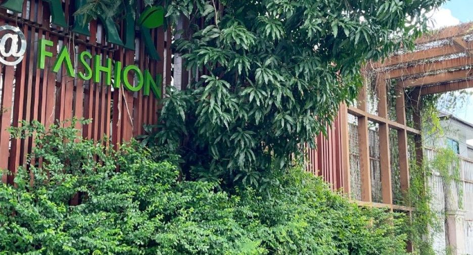 For sale land in Khan Na Yao, Bangkok