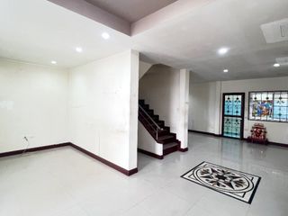 For sale 3 bedrooms townhouse in Bang Khun Thian, Bangkok