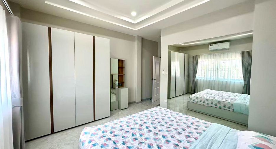 À louer 3 chambres maison à East Pattaya, Pattaya