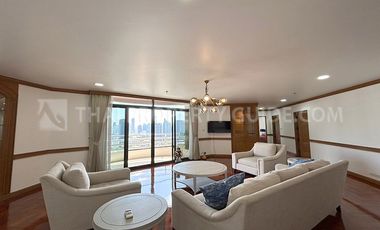 Wohnung zur Miete mit 3 Zimmer in Khlong Toei, Bangkok