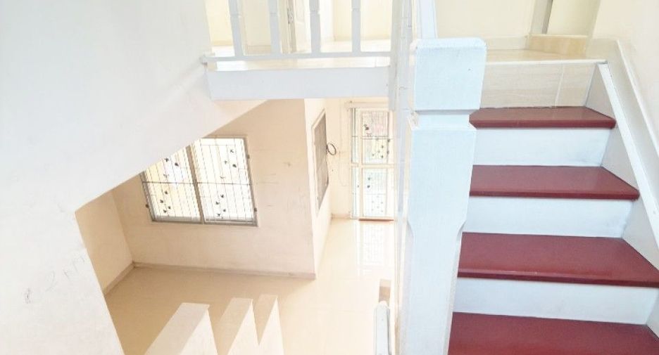 Reihenhaus zum Kauf mit 3 Zimmer in Bang Khun Thian, Bangkok