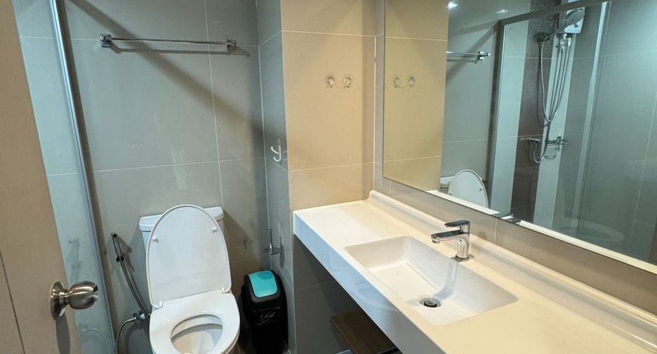 For rent 1 bed condo in Phra Khanong, Bangkok