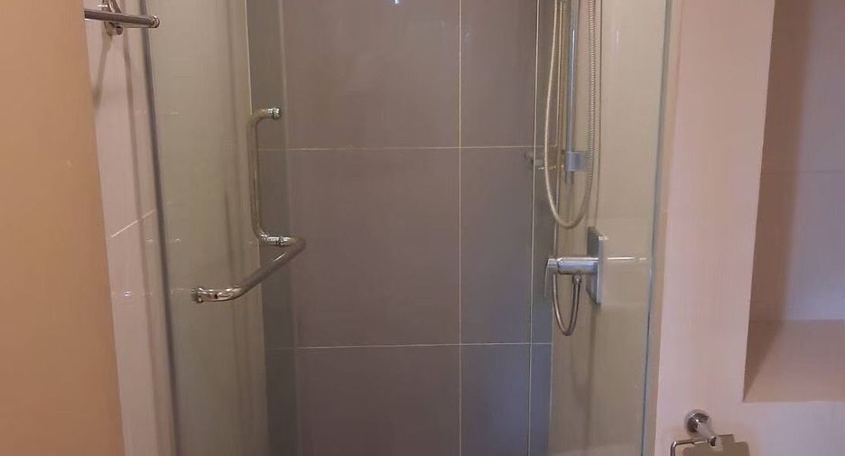 For rent 1 bed condo in Phra Khanong, Bangkok