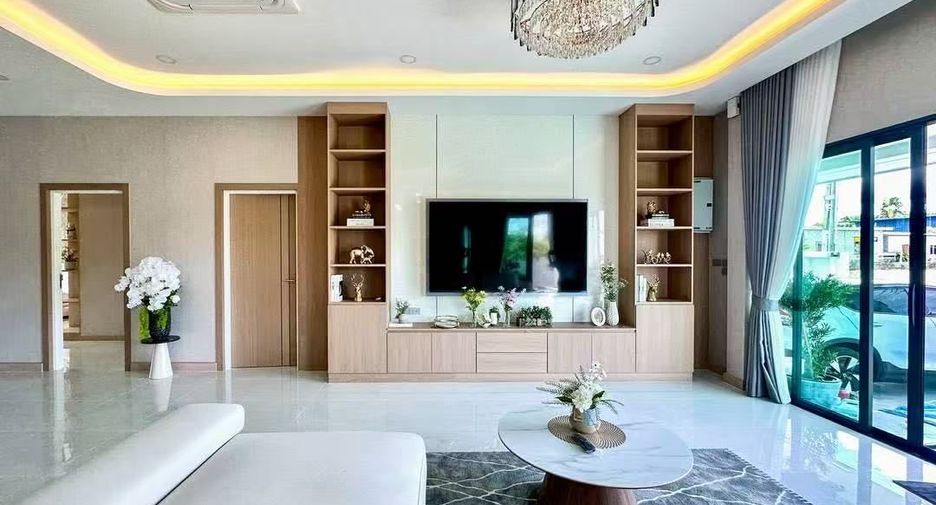 Haus zum Kauf mit 4 Zimmer in East Pattaya, Pattaya