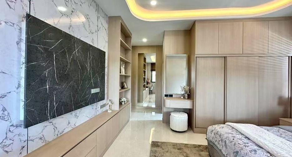 Haus zum Kauf mit 4 Zimmer in East Pattaya, Pattaya