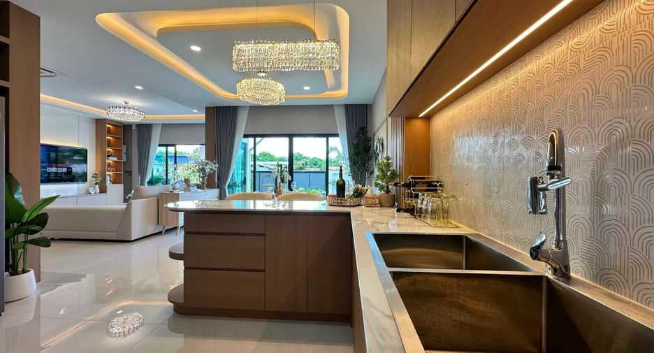 Haus zum Kauf mit 4 Zimmer in East Pattaya, Pattaya