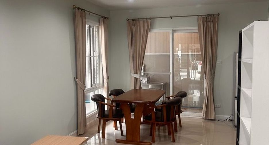 Reihenhaus zur Miete mit 3 Zimmer in Mueang Chiang Mai, Chiang Mai