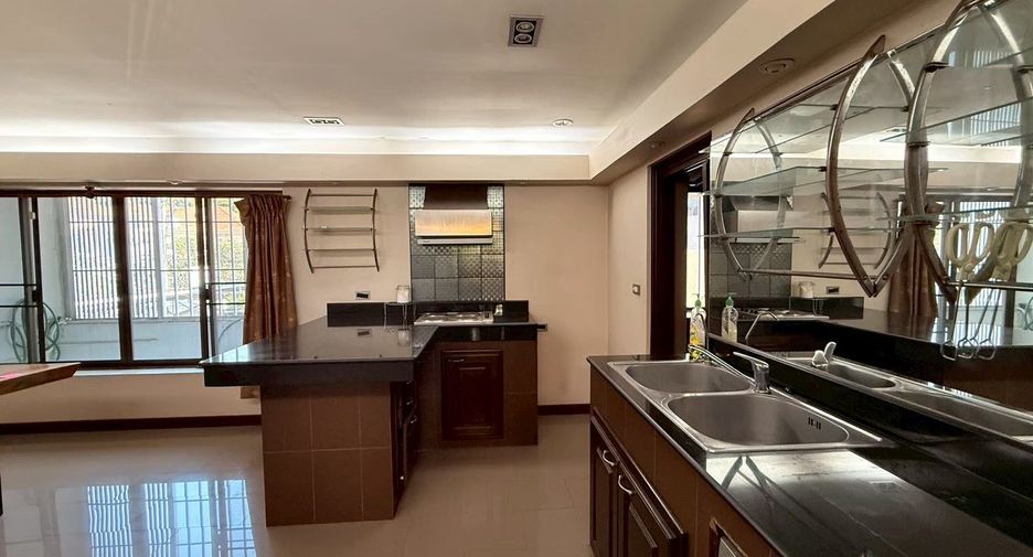 Reihenhaus zur Miete mit 2 Zimmer in Mueang Chiang Mai, Chiang Mai