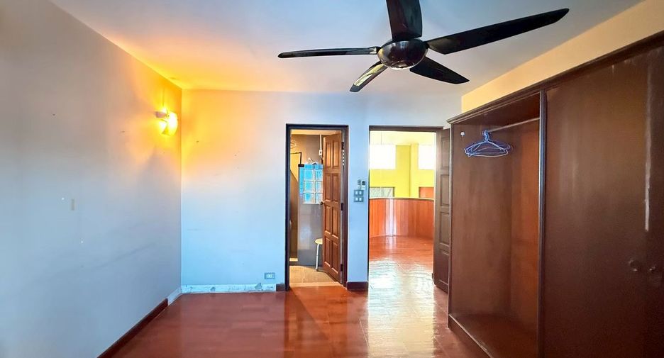 Reihenhaus zur Miete mit 2 Zimmer in Mueang Chiang Mai, Chiang Mai