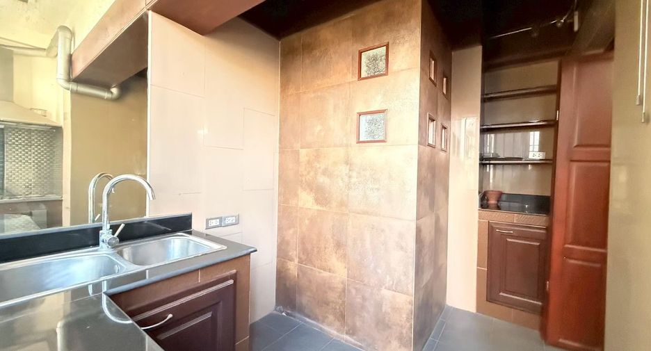 Reihenhaus zur Miete mit 2 Zimmer in Mueang Chiang Mai, Chiang Mai