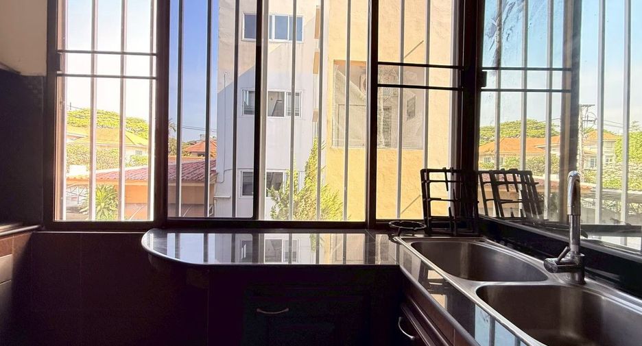 Reihenhaus zur Miete mit 2 Zimmer in Mueang Chiang Mai, Chiang Mai