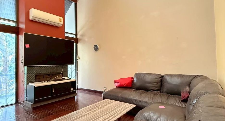 Reihenhaus zur Miete mit 2 Zimmer in Mueang Chiang Mai, Chiang Mai