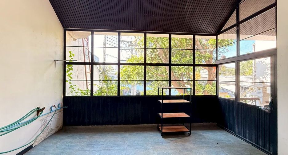 Reihenhaus zur Miete mit 2 Zimmer in Mueang Chiang Mai, Chiang Mai
