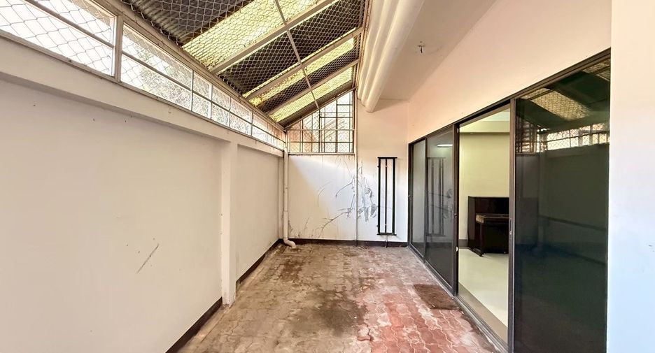 Reihenhaus zur Miete mit 2 Zimmer in Mueang Chiang Mai, Chiang Mai