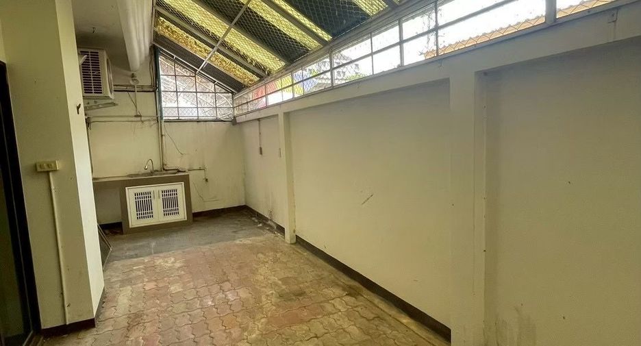 Reihenhaus zur Miete mit 2 Zimmer in Mueang Chiang Mai, Chiang Mai
