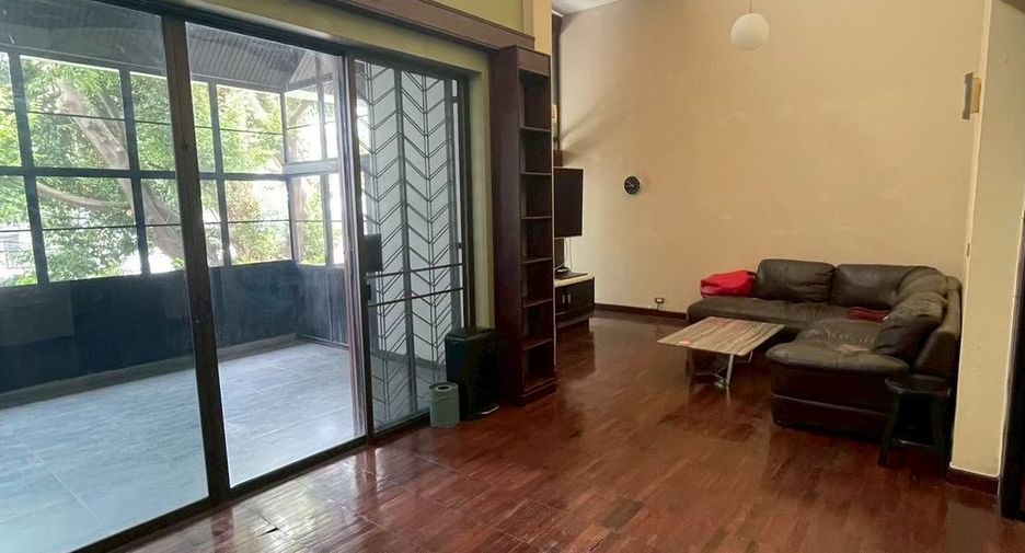 Reihenhaus zur Miete mit 2 Zimmer in Mueang Chiang Mai, Chiang Mai