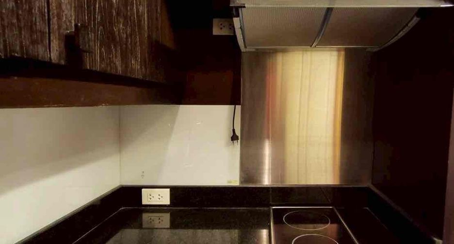 For rent 3 ベッドルーム house in Yan Nawa, Bangkok