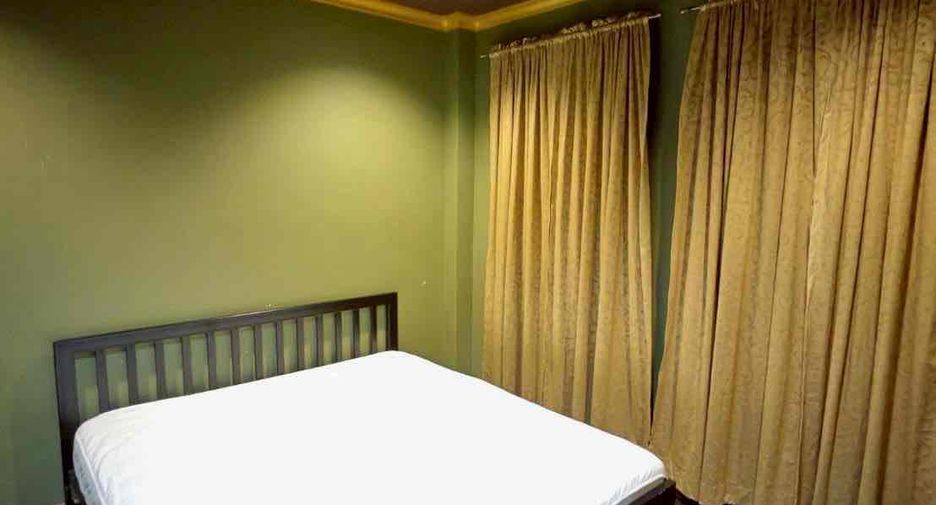 For rent 3 ベッドルーム house in Yan Nawa, Bangkok