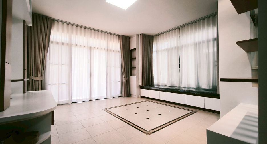 For rent 3 bedrooms house in Bang Phli, Samut Prakan