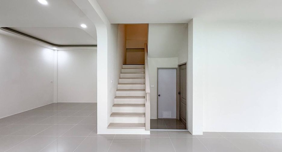 For sale 3 bedrooms townhouse in Mueang Phuket, Phuket