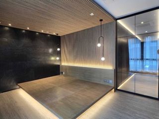 Casa en venta de 4 habitaciones en Huai Khwang, Bangkok