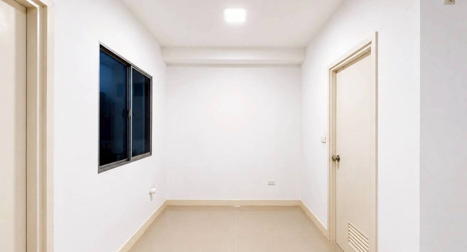 For sale 3 bedrooms townhouse in Thalang, Phuket