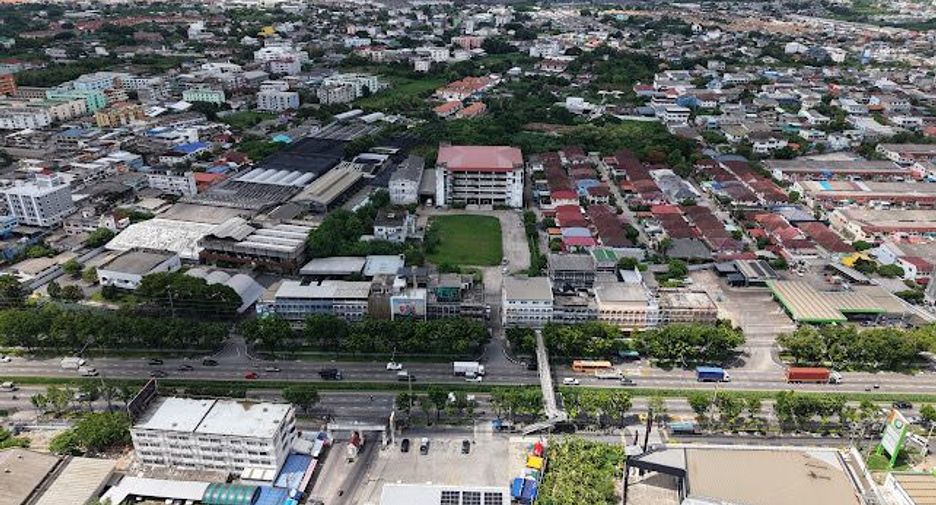 For sale retail Space in Nong Khaem, Bangkok