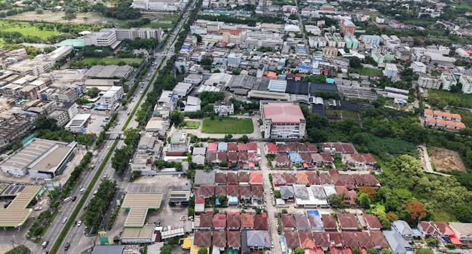 For sale retail Space in Nong Khaem, Bangkok