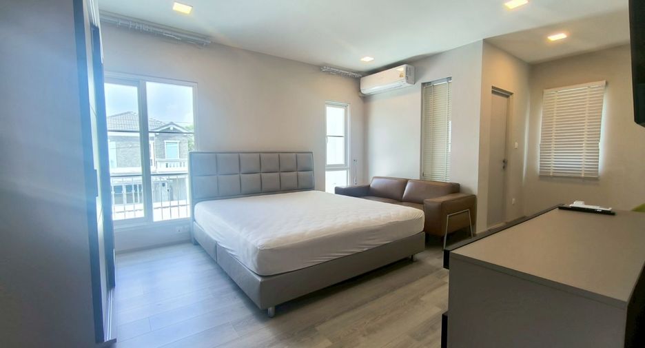 For rent 2 bedrooms townhouse in Prawet, Bangkok