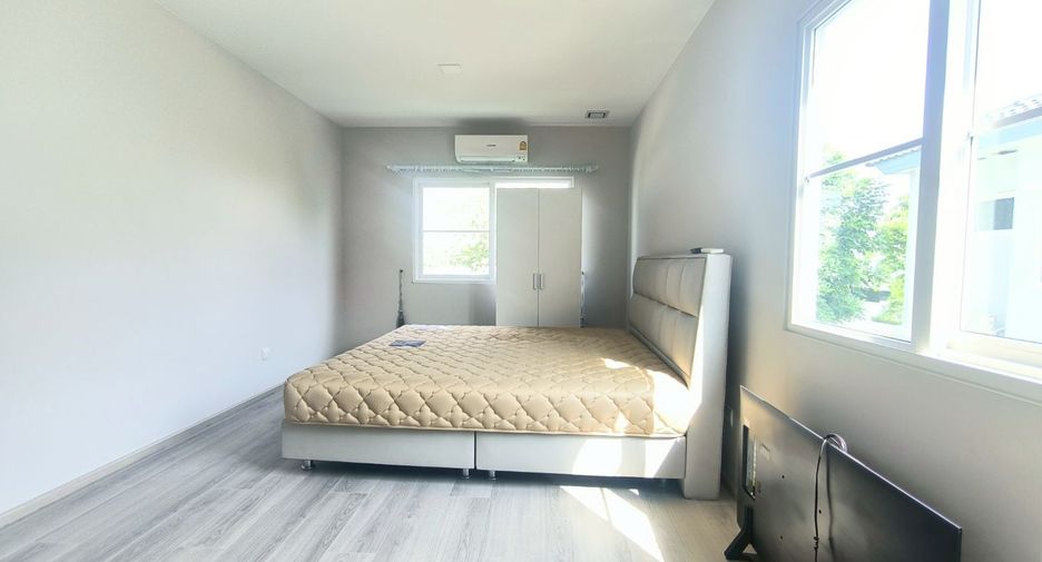 For rent 2 bedrooms townhouse in Prawet, Bangkok