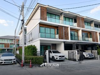 出售 3 卧室 联排别墅 在 Bang Phli, Samut Prakan