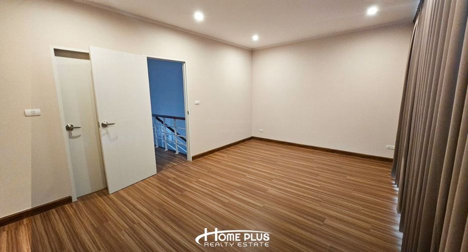 For sale 3 bedrooms townhouse in Bang Phli, Samut Prakan