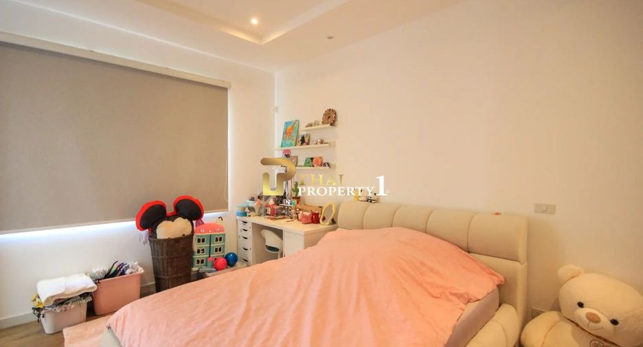 For sale 4 bedrooms villa in Hua Hin, Prachuap Khiri Khan
