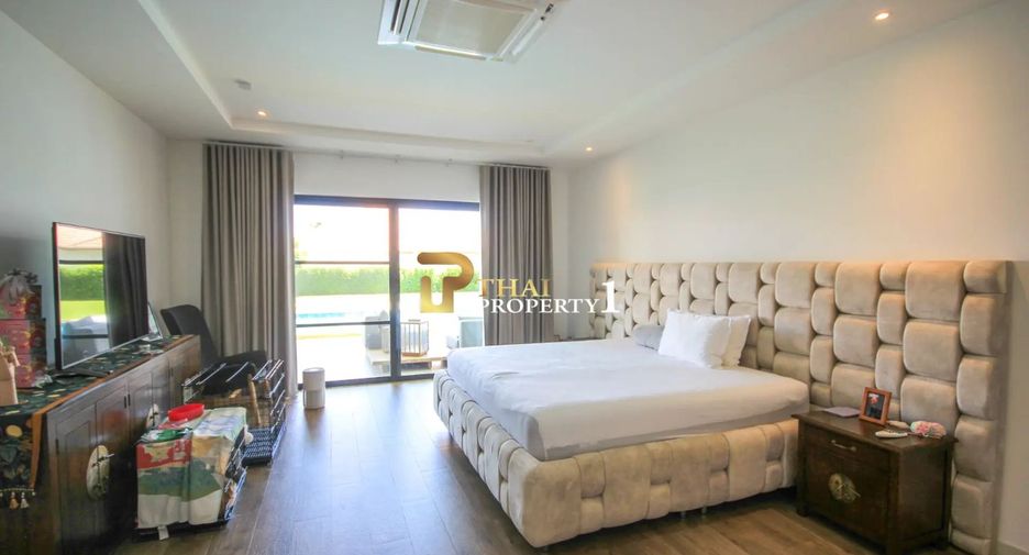 For sale 4 bedrooms villa in Hua Hin, Prachuap Khiri Khan