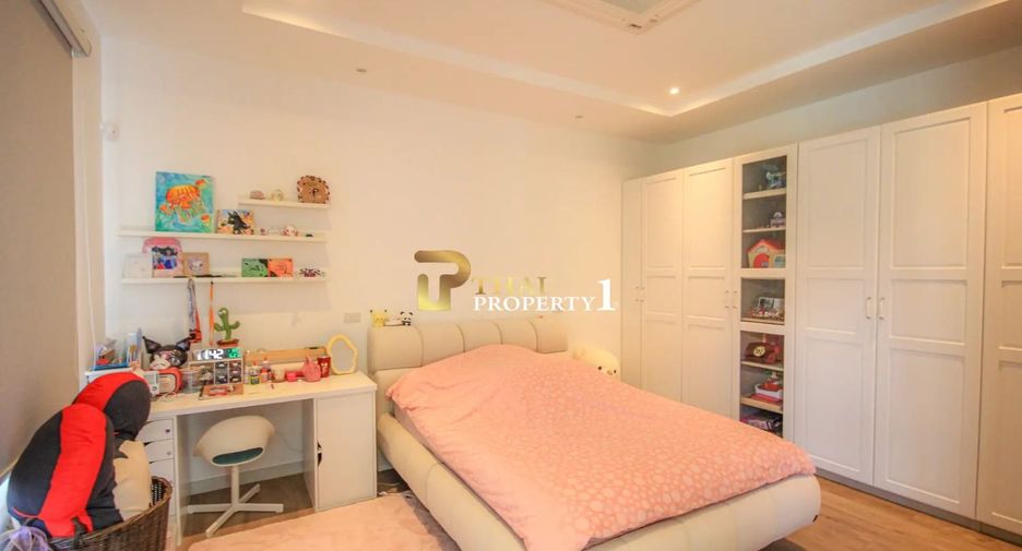 For sale 4 bedrooms villa in Hua Hin, Prachuap Khiri Khan