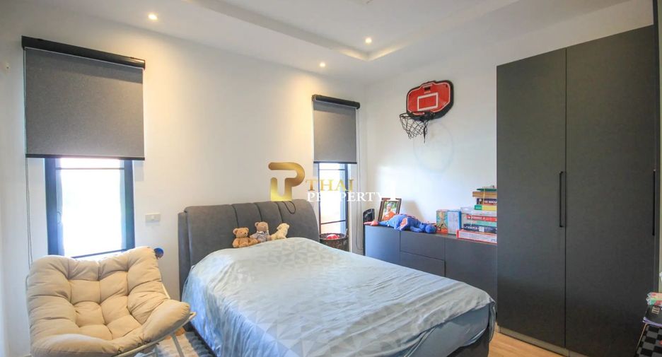 For sale 4 bedrooms villa in Hua Hin, Prachuap Khiri Khan