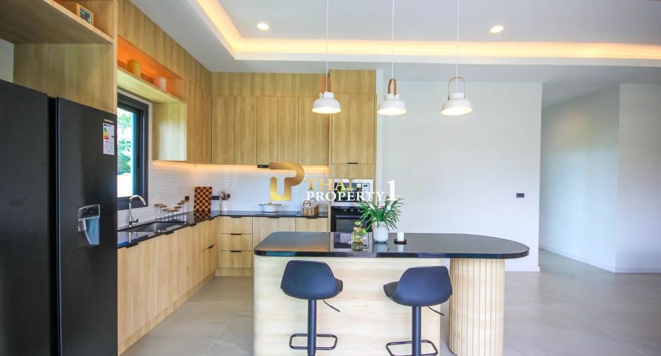 For sale 3 bedrooms villa in Hua Hin, Prachuap Khiri Khan