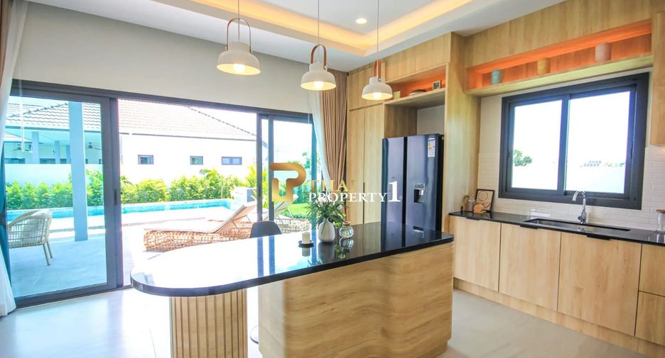 For sale 3 bedrooms villa in Hua Hin, Prachuap Khiri Khan
