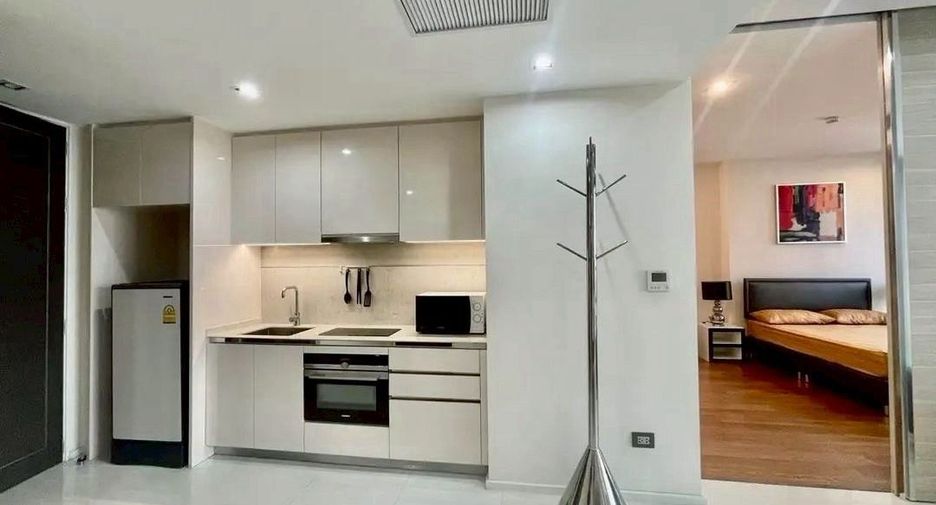 Condo en alquiler de 1 habitaciones en Sathon, Bangkok