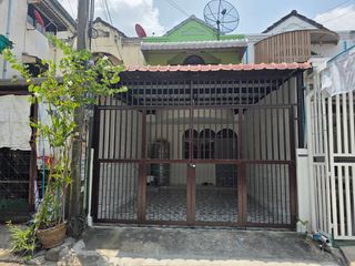 À louer 2 chambres maison de ville à Sai Mai, Bangkok