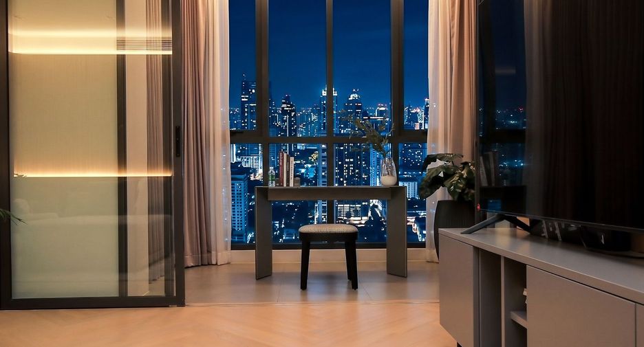 For rent 2 bedrooms condo in Sathon, Bangkok