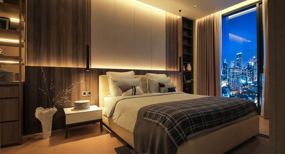 For rent 2 bedrooms condo in Sathon, Bangkok