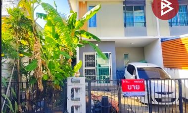 Casa adosada en venta de 3 habitaciones en Bang Bo, Samut Prakan