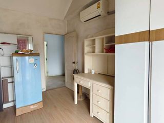 Casa adosada en venta de 3 habitaciones en Thanyaburi, Pathum Thani