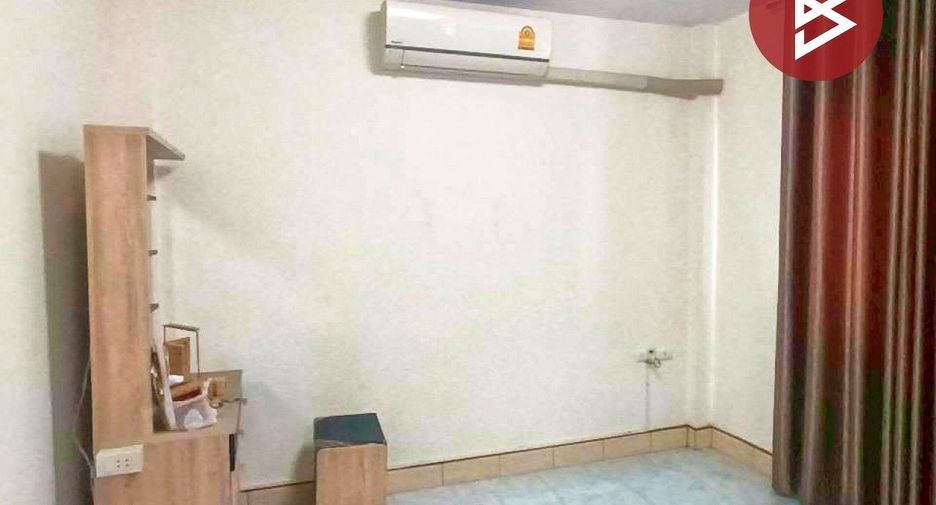 For sale 2 bedrooms townhouse in Mueang Samut Sakhon, Samut Sakhon
