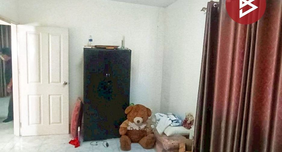 For sale 2 bedrooms townhouse in Mueang Samut Sakhon, Samut Sakhon
