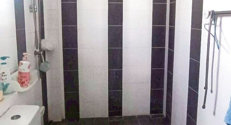 For sale 2 bedrooms townhouse in Mueang Samut Sakhon, Samut Sakhon