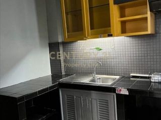 For rent 3 bedrooms townhouse in Din Daeng, Bangkok