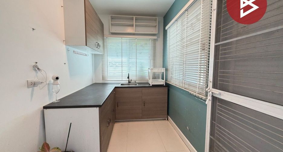 For sale 4 bedrooms house in Mueang Samut Prakan, Samut Prakan